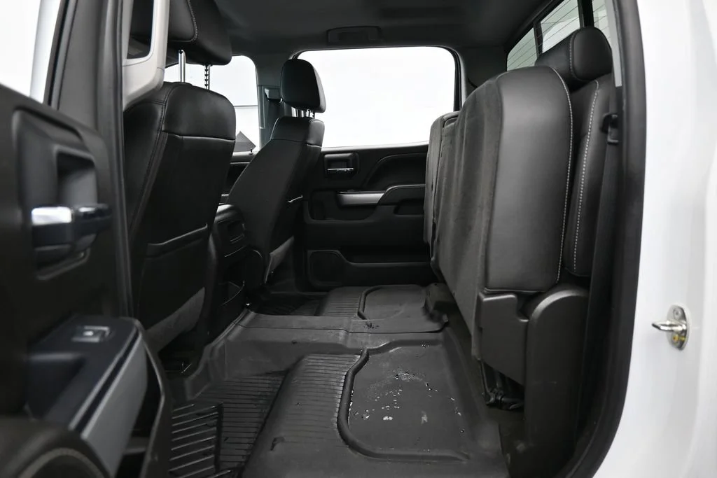Used 2018 Summit White Chevrolet LTZ image 33