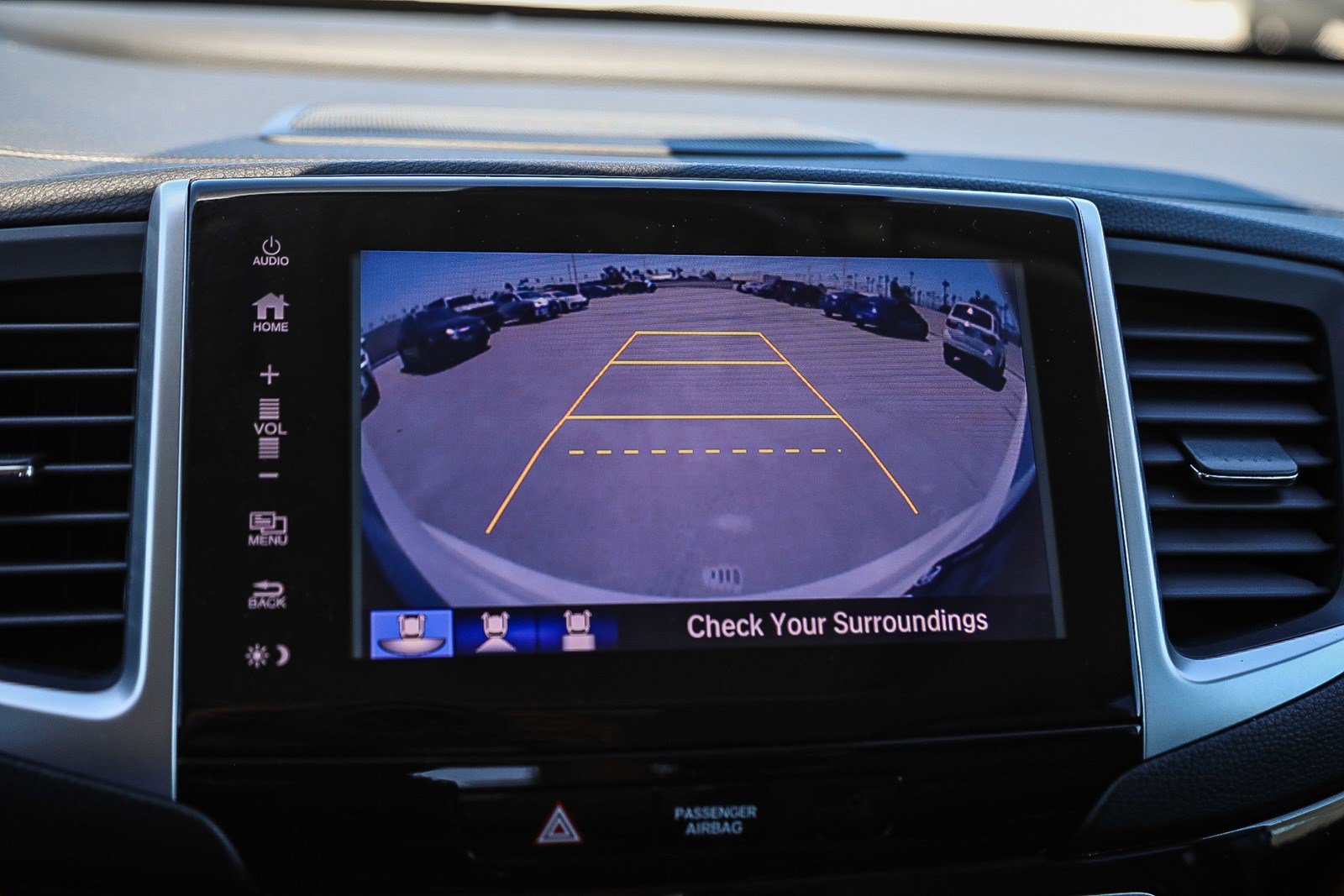 Used 2017 White Diamond Pearl Honda Touring image 22