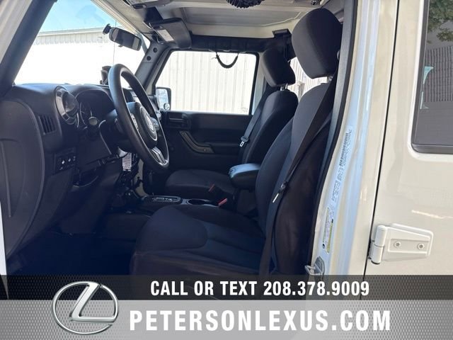 Used 2013 White Jeep Unlimited Sport image 18