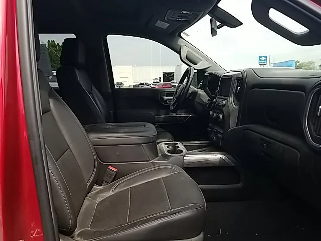 Used 2020 Red Chevrolet LTZ image 39