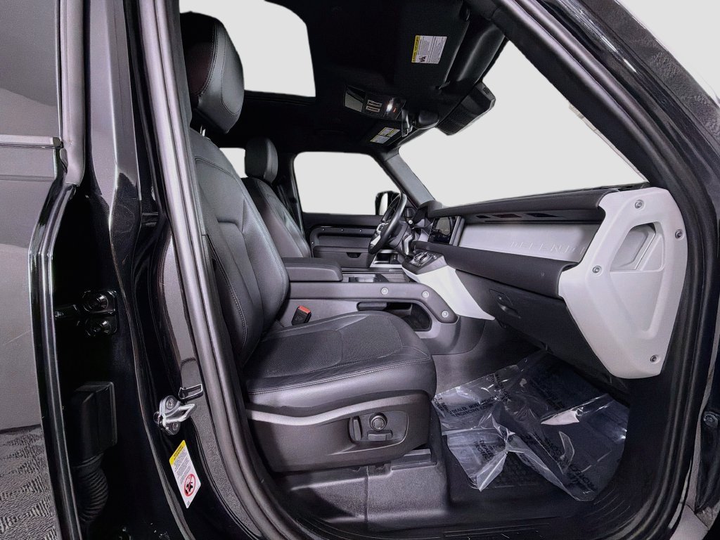 Certified Used 2024 Black Land Rover S image 31