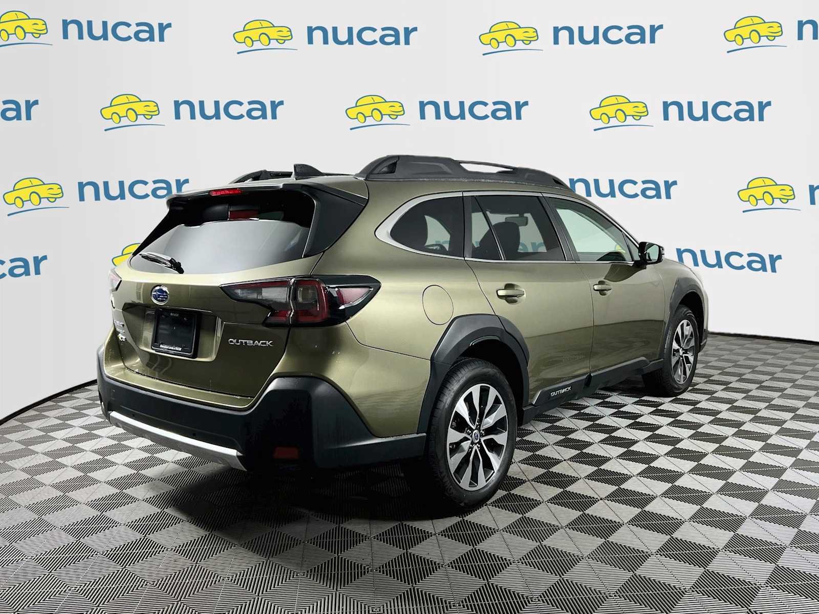 Used 2025 Autumn Green Metallic Subaru Limited image 7