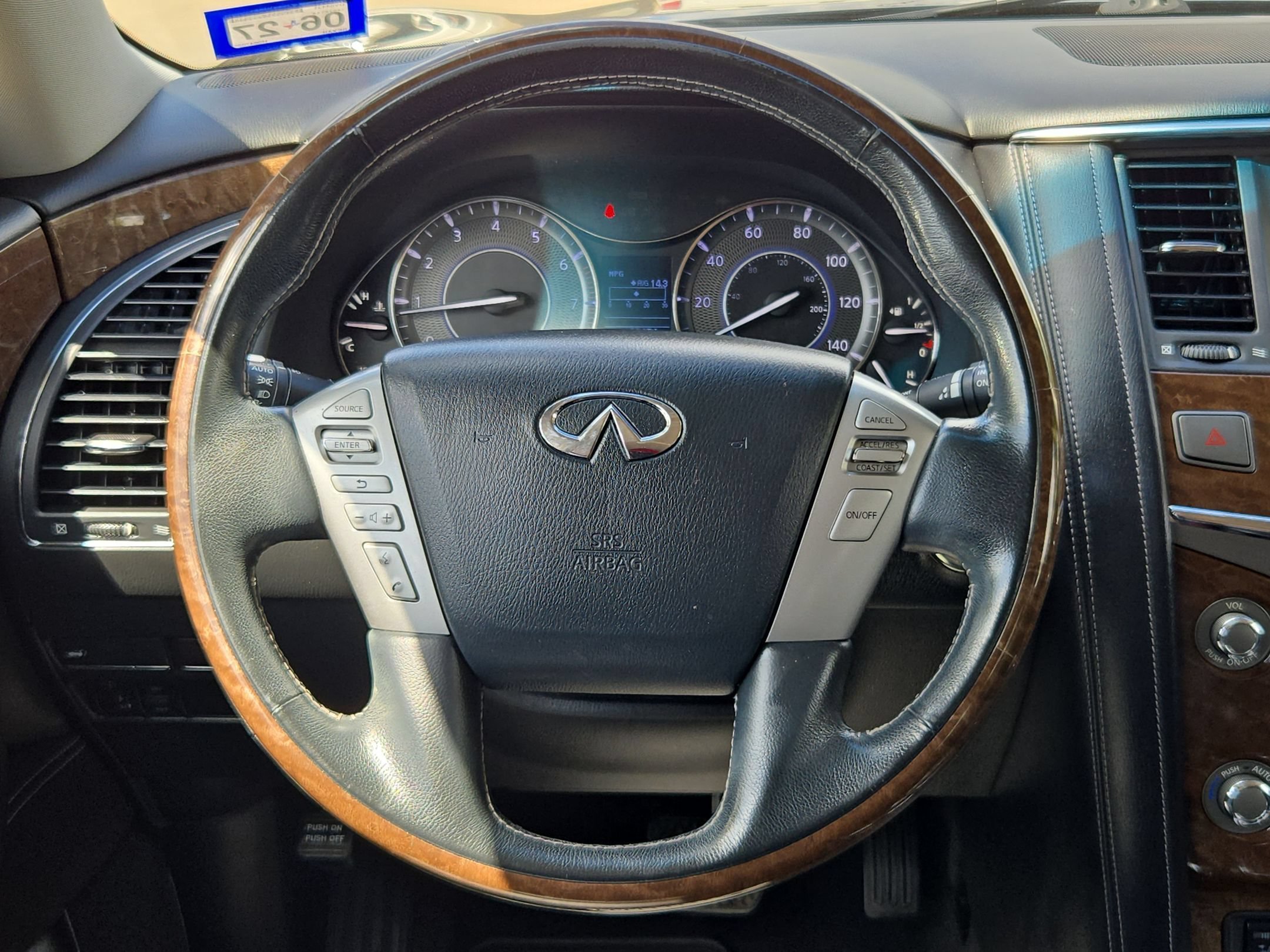 Used 2017 Black Obsidian INFINITI Base image 20