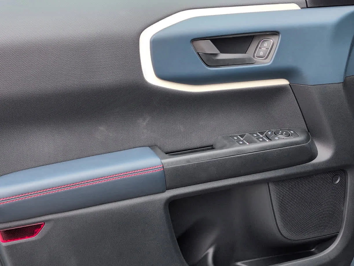 2025 Ford Bronco Sport Heritage - Photo 6