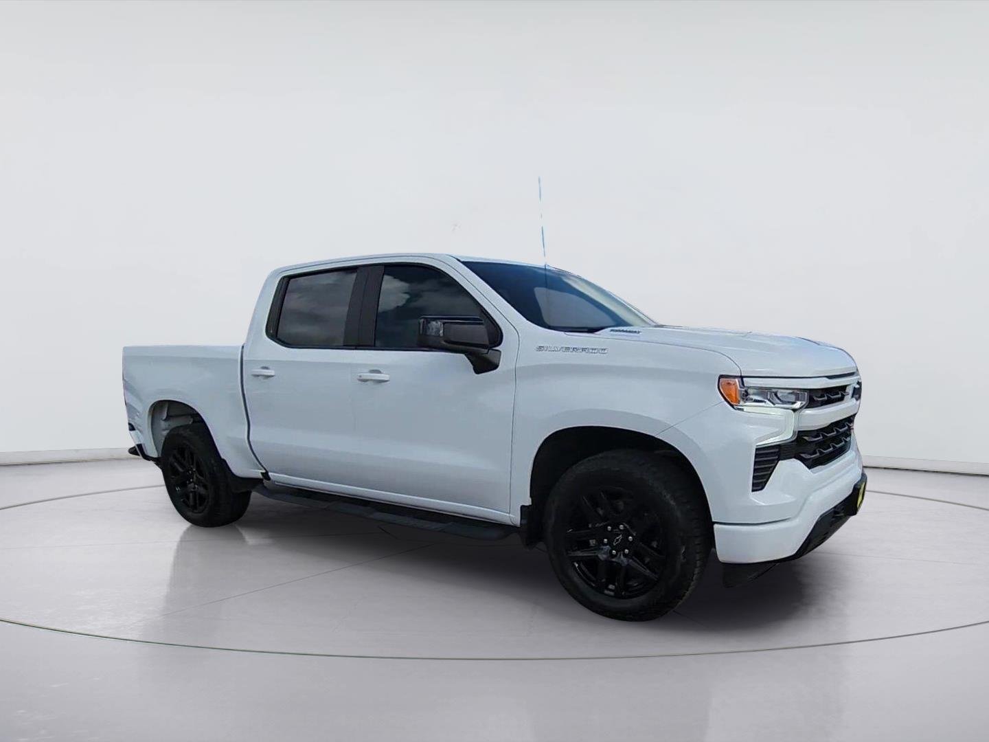 Certified Used 2026 Summit White Chevrolet RST image 2