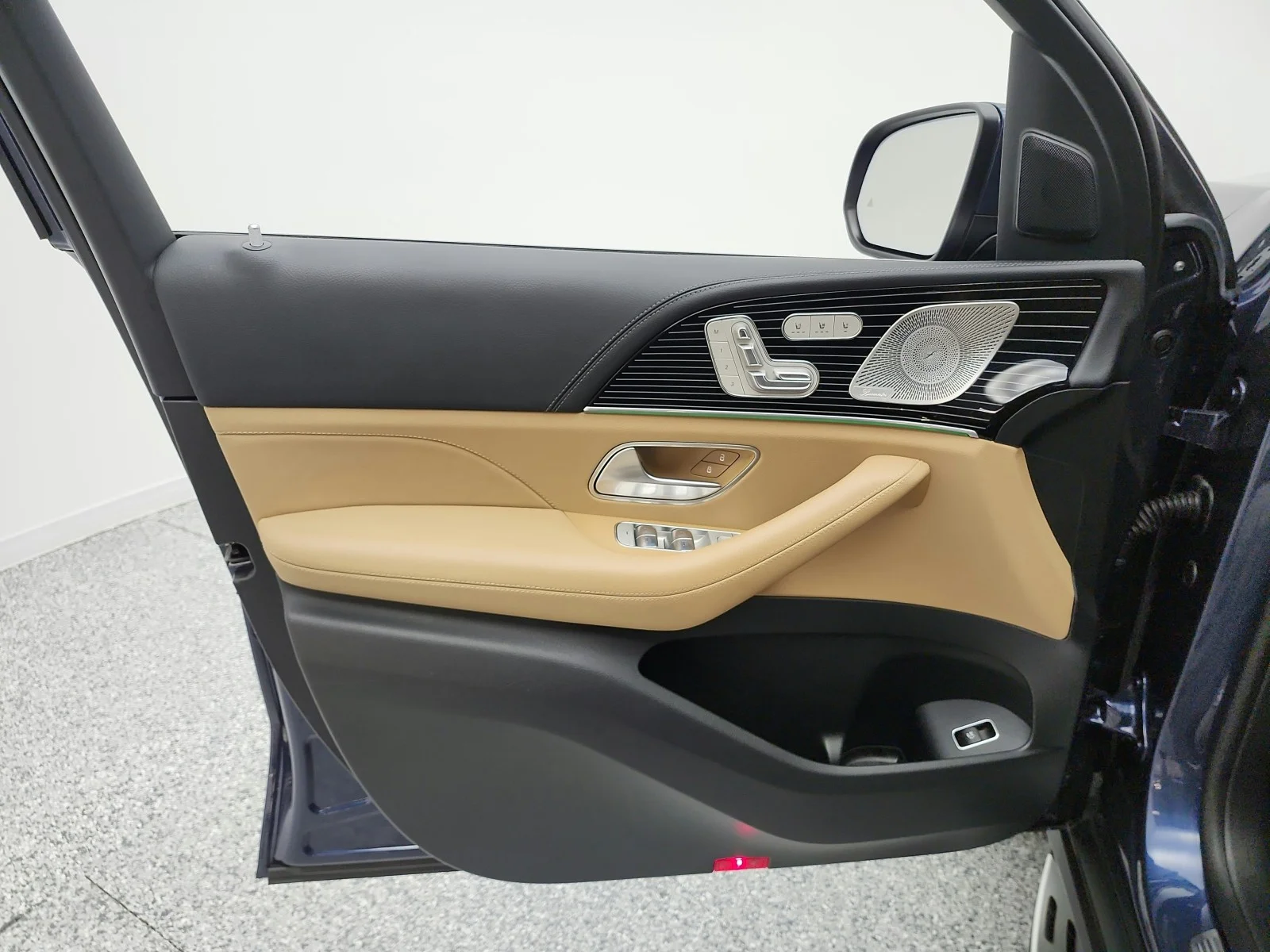 Used 2024 Twilight Blue Metallic Mercedes-Benz GLS 450 4MATIC® SUV image 14