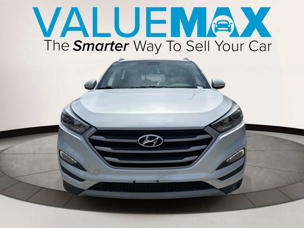 Used 2017  Hyundai Sport image 9