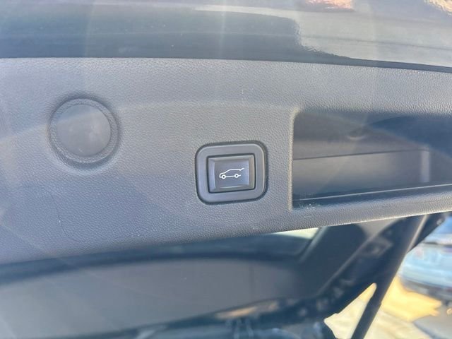 Used 2022 Black Chevrolet LT image 20