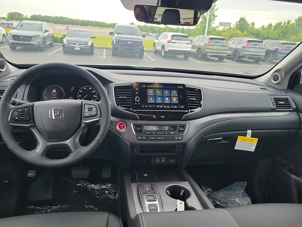 New 2026 Sonic Gray Pearl Honda RTL image 5