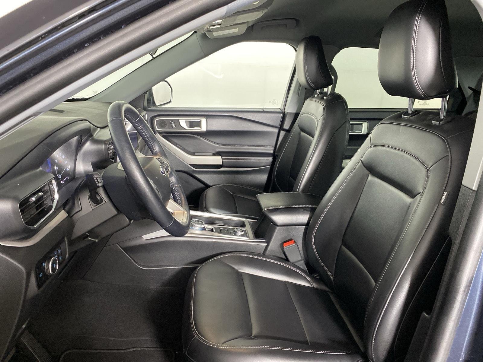 Used 2023 Stone Blue Ford XLT image 13