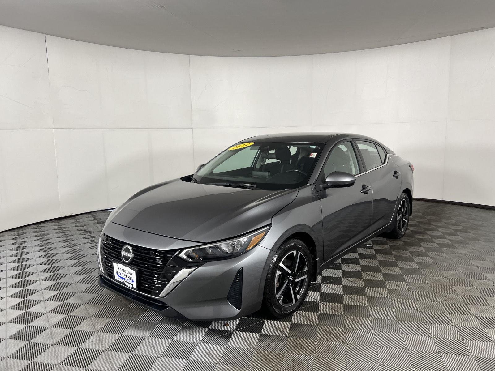 Used 2024 Gun Metallic Nissan SV image 4