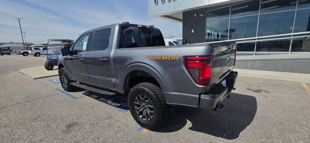 New 2026 Carbonized Gray Metallic Ford Tremor® image 6