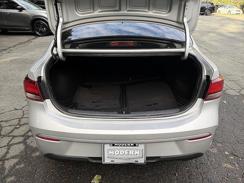 Used 2021 Silky Silver Kia S image 21