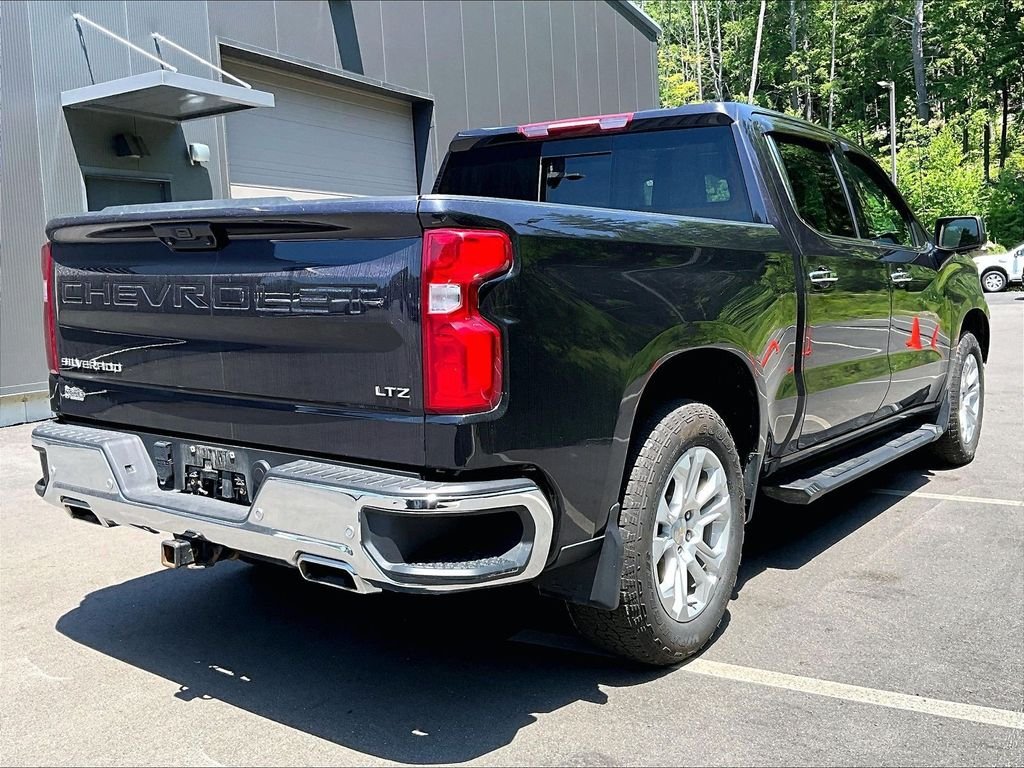 Used 2022 Gray Chevrolet LTZ image 4