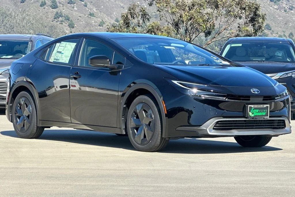 New 2027 Inked Toyota  SE image 2