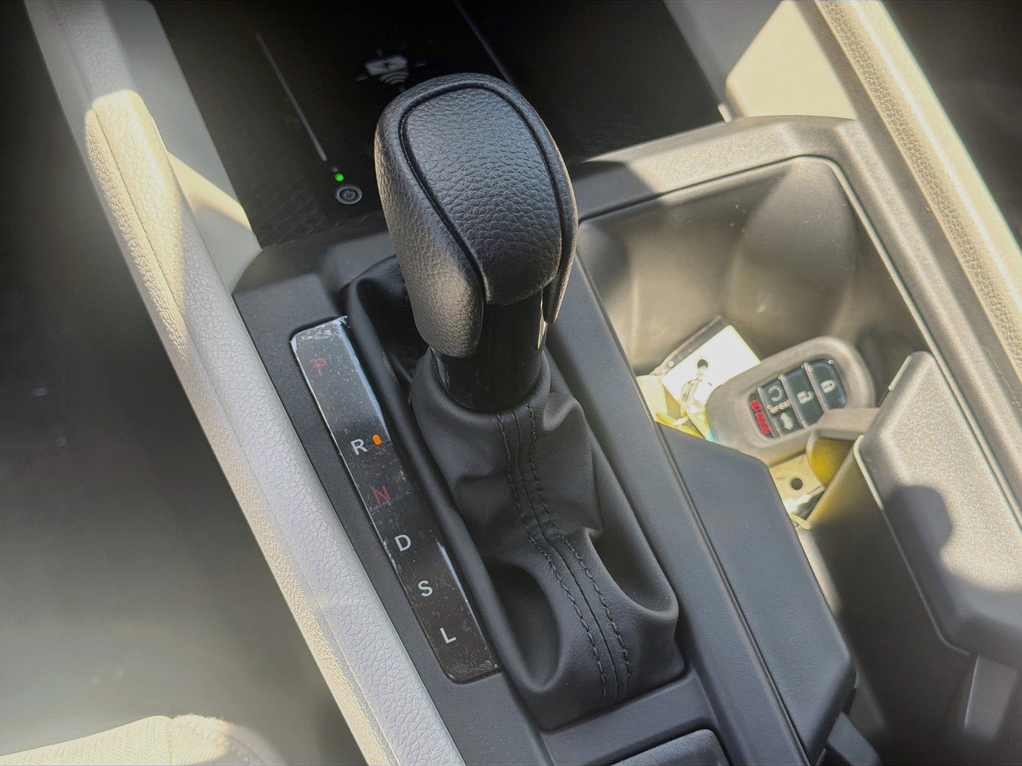 New 2026 Meteorite Gray Metallic Honda SE image 15