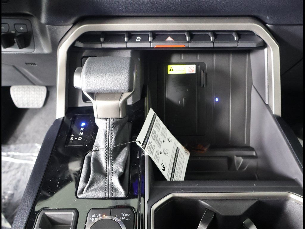 2026 Toyota Tundra SR5 - Photo 12