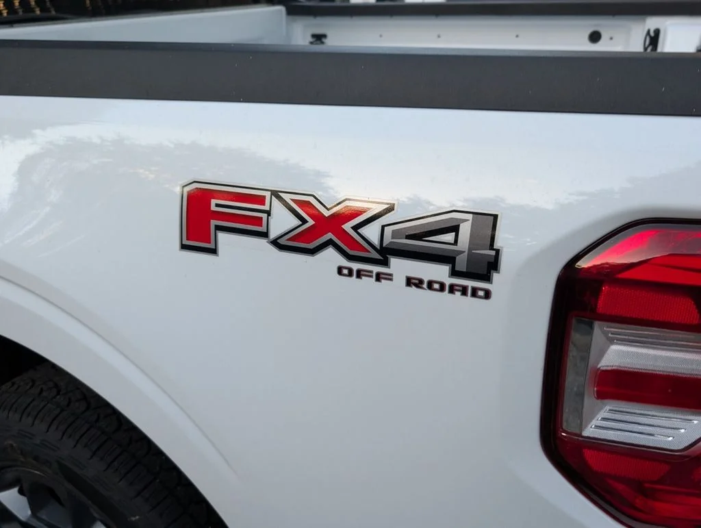 2025 Ford Maverick XLT - Photo 9