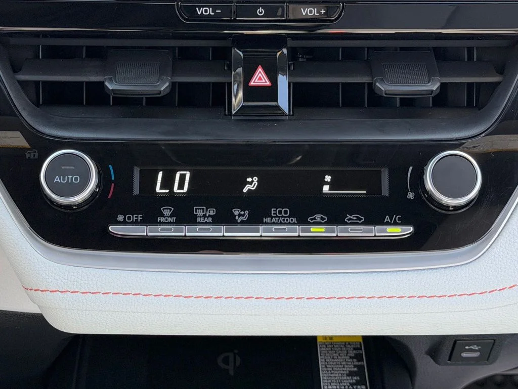 Certified Used 2025 White Toyota FX image 15
