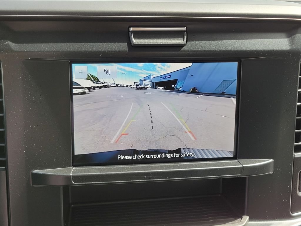 New 2026 Oxford White Ford F-250® XLT image 9