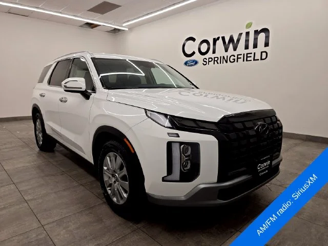 Used 2025 Hyper White Hyundai SEL image 6