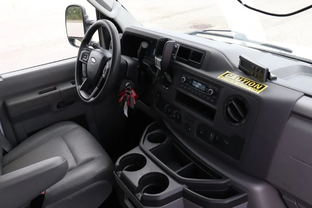 Used 2024 Oxford White Ford Base image 12