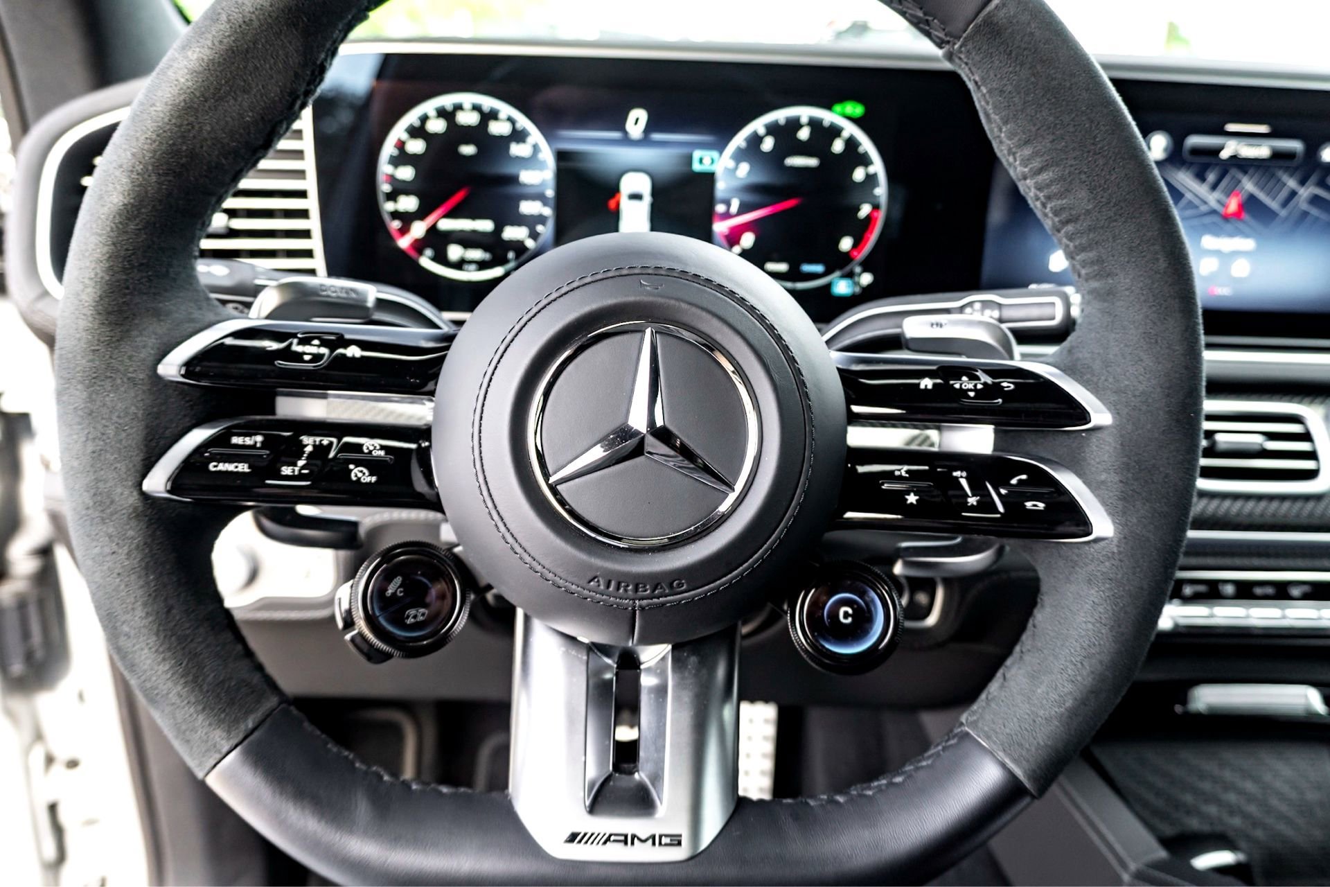 New 2025 MANUFAKTUR Alpine Grey Mercedes-Benz AMG® GLE 63 S 4MATIC+ SUV image 12