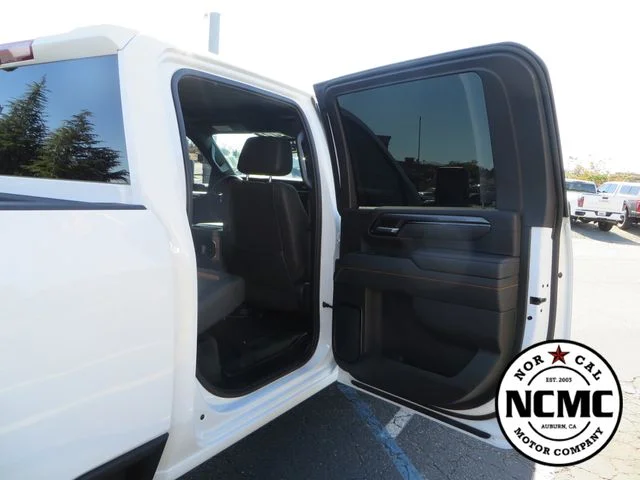 Used 2025 White GMC AT4 image 62