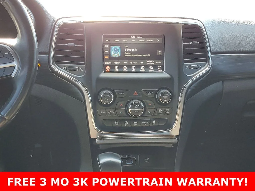 Used 2019 Gray Jeep Laredo image 31
