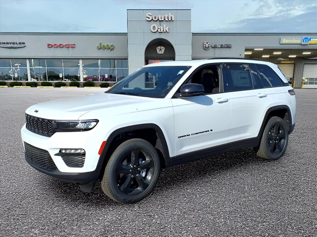 New 2025 Bright White Clear-Coat Exterior Paint Jeep Limited image 4