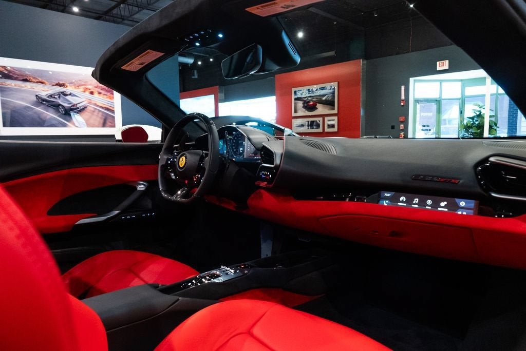 Certified Used 2025 Bianco Avus Ferrari  image 41