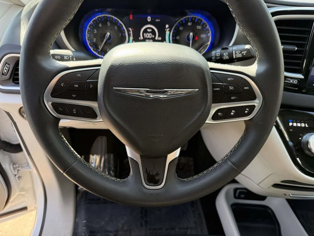 Used 2024 White Chrysler Touring L image 20