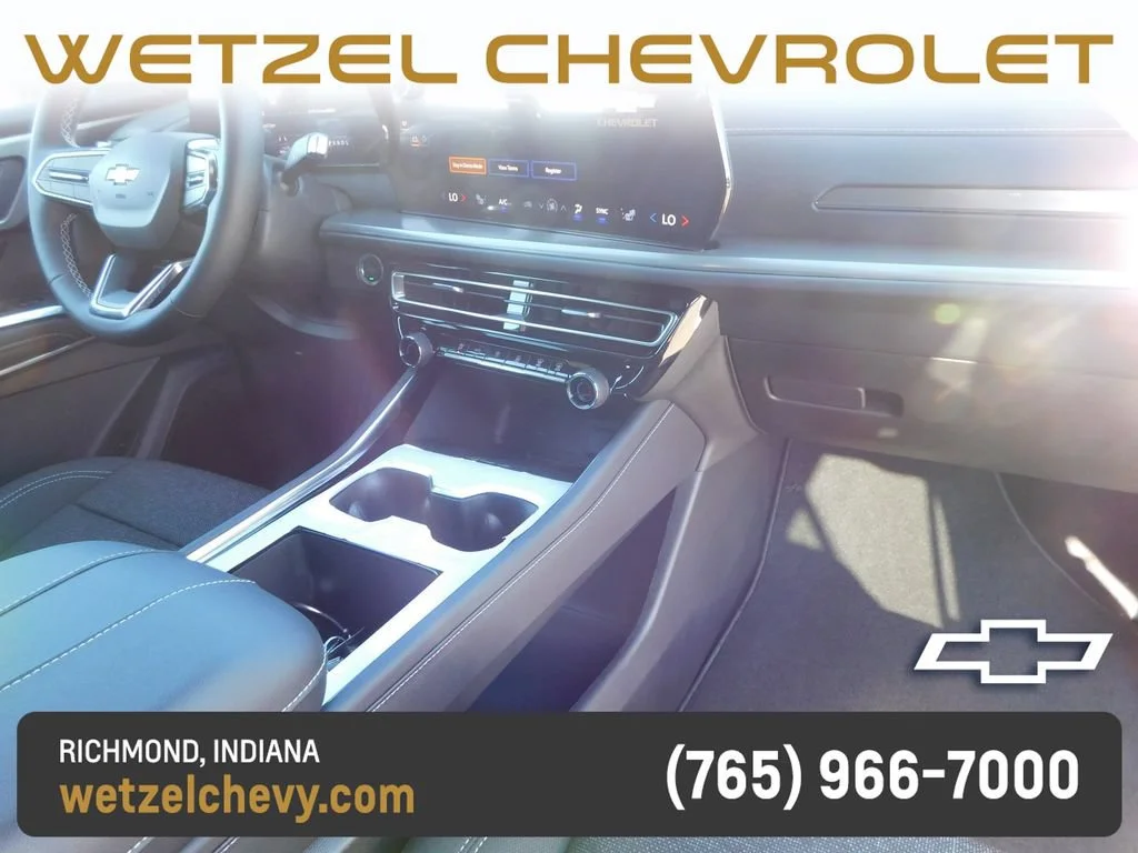 New 2027 Summit White Chevrolet LT image 18