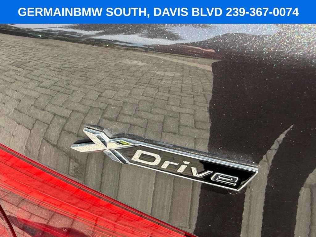 Used 2018 Dark Graphite BMW 530i xDrive image 11