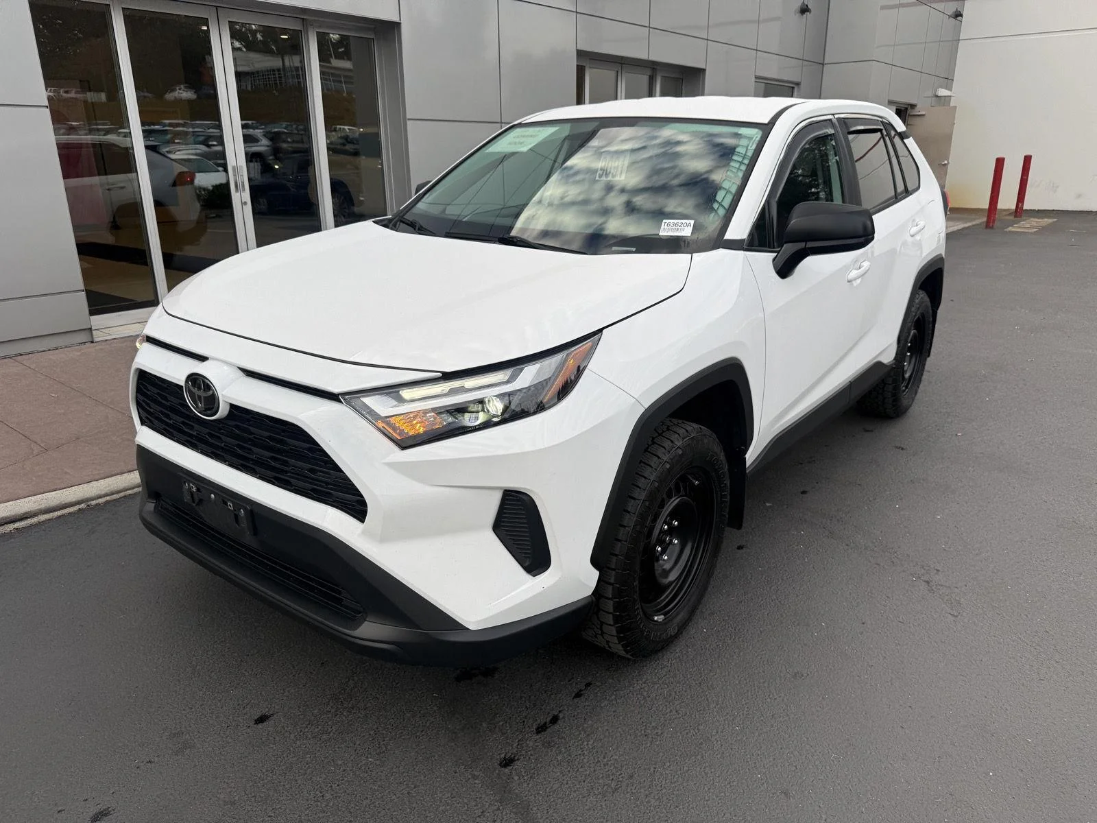 Used 2024 Ice Cap Toyota LE image 1