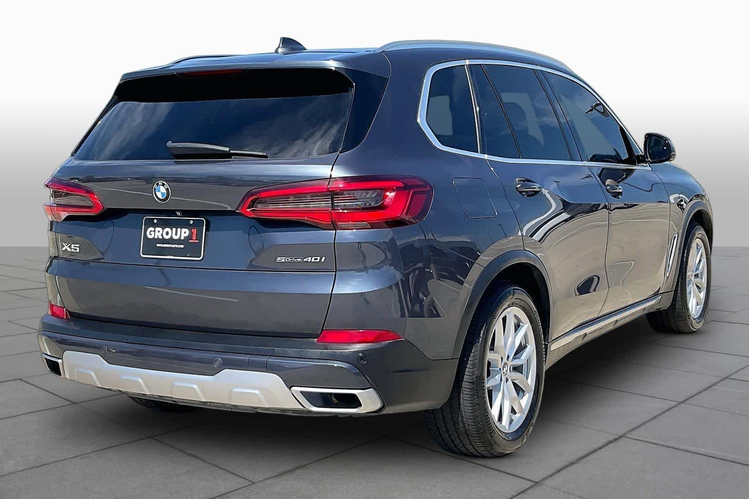 Used 2020 Arctic Gray Metallic BMW sDrive40i image 12