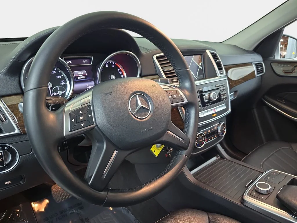 Used 2014 Iridium Silver Metallic Mercedes-Benz GL 450 image 19