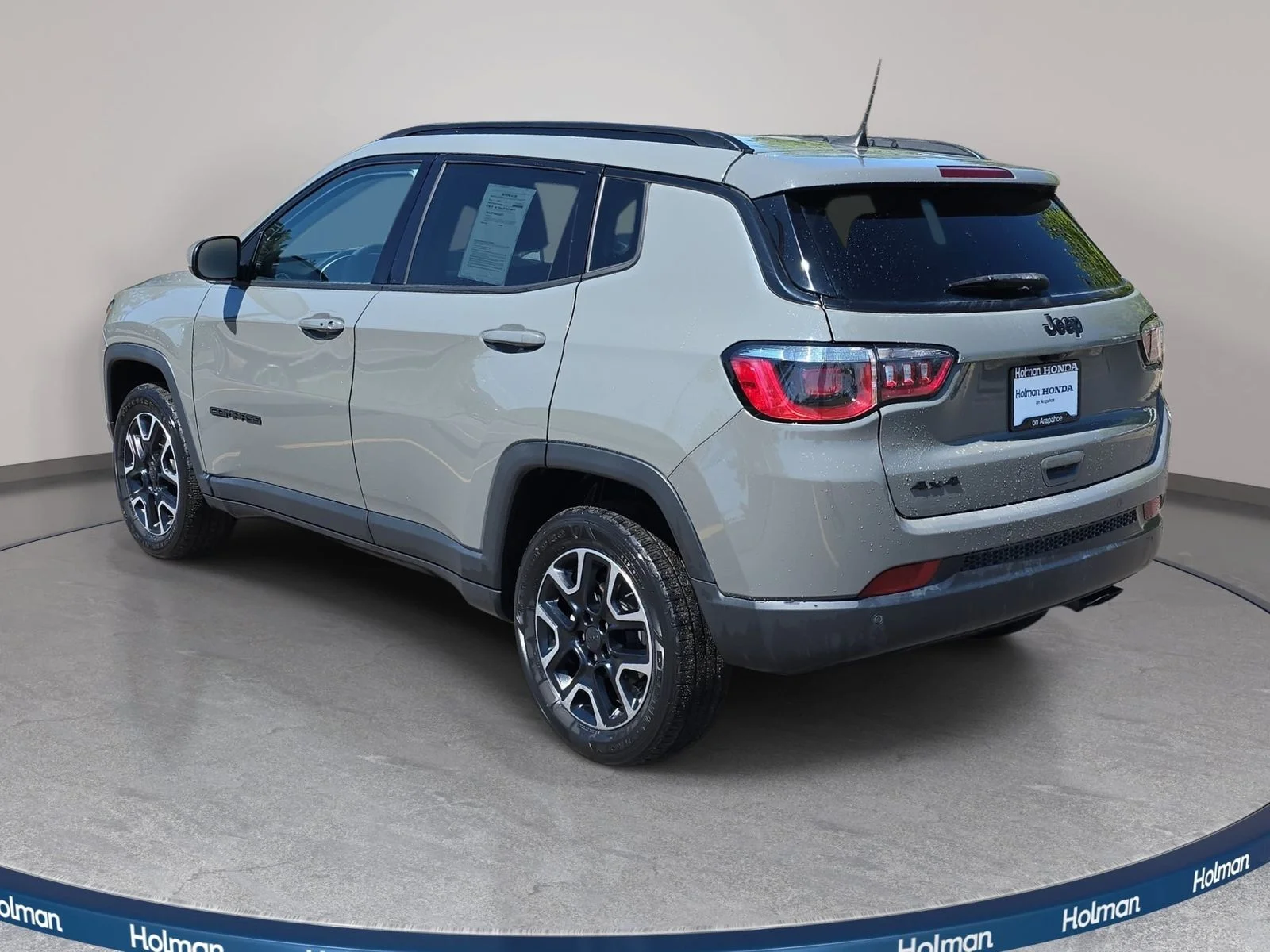 Used 2019 Gray Clearcoat Jeep Sport image 8