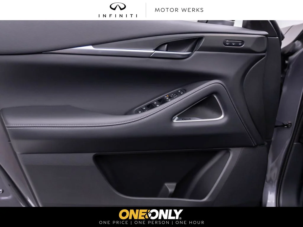 New 2027 GRAPHITE SHADOW INFINITI Luxe AWD image 12
