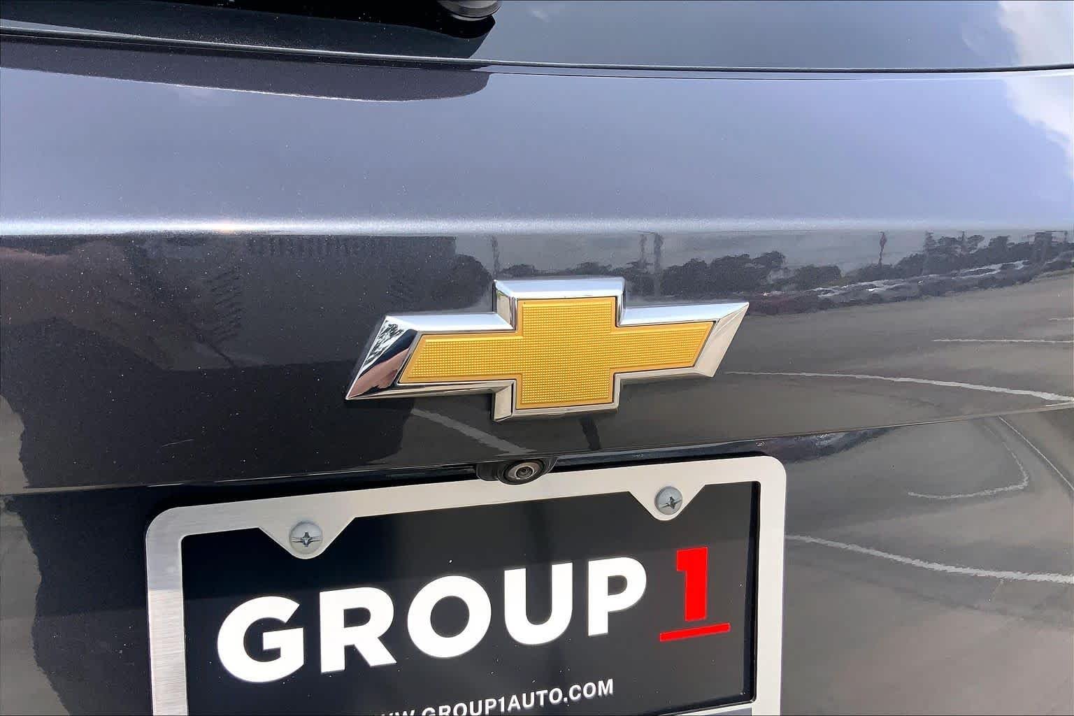 Used 2022 Iron Gray Metallic Chevrolet LT image 10