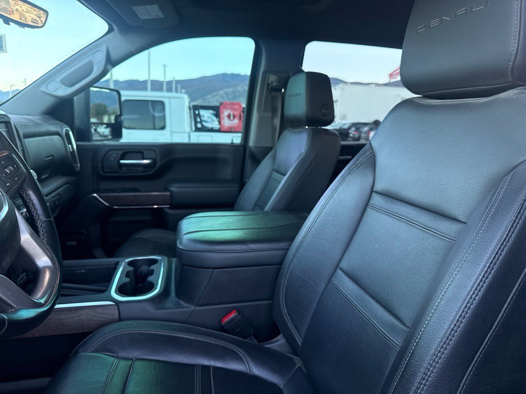 Used 2023 Onyx Black GMC Denali image 23