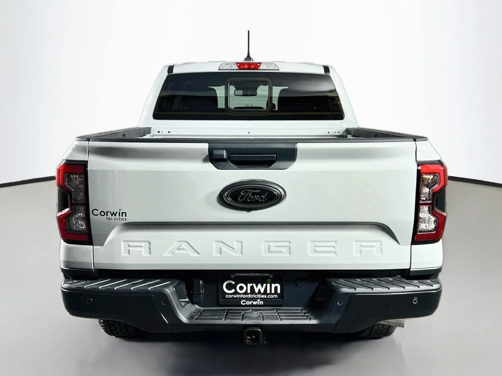 New 2026 Avalanche Ford XLT image 12