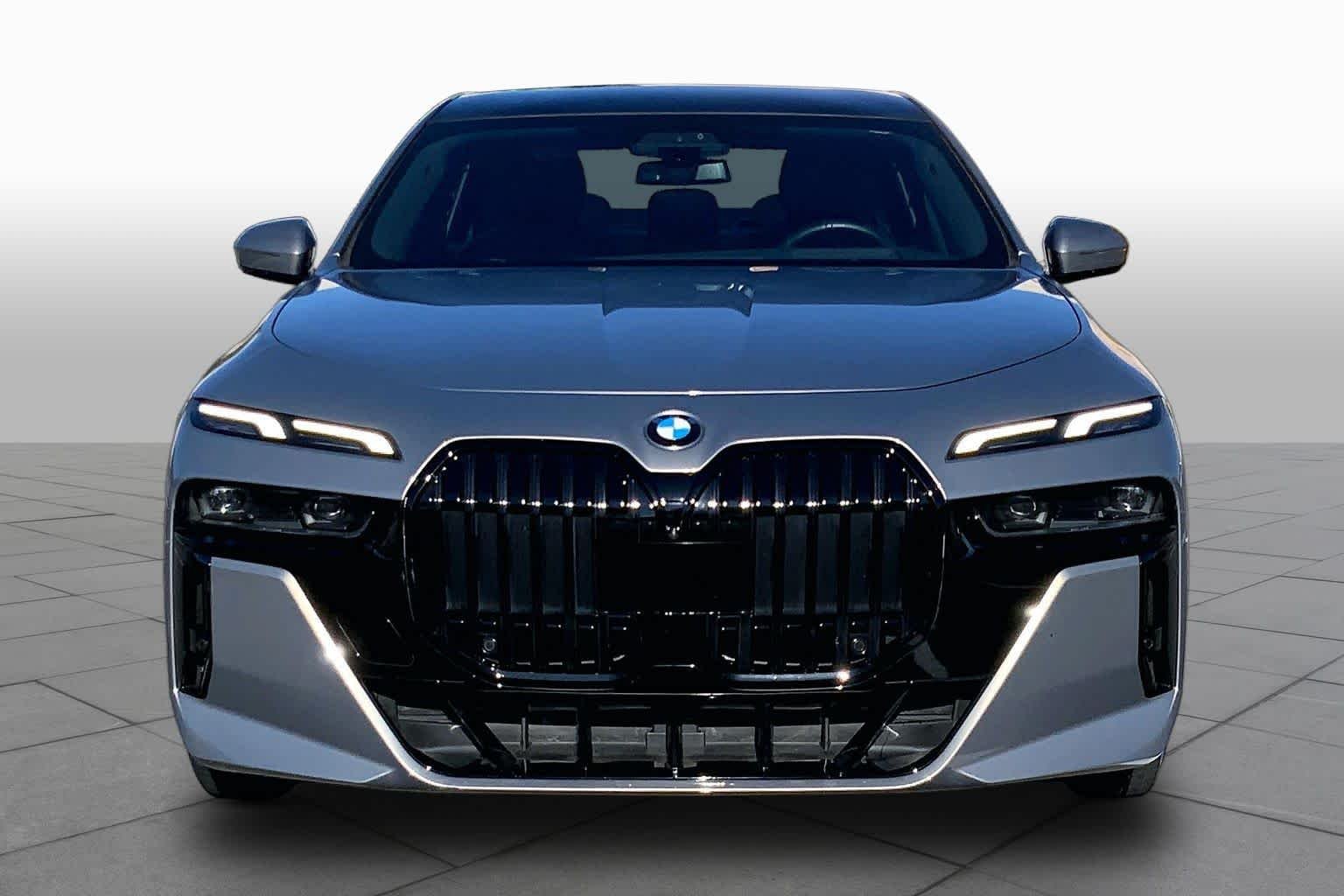 Pre-Owned 2023 BMW 740i 740i 4dr Car in Egg Harbor Township