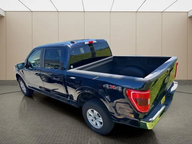 Used 2022 Blue Ford XLT image 21