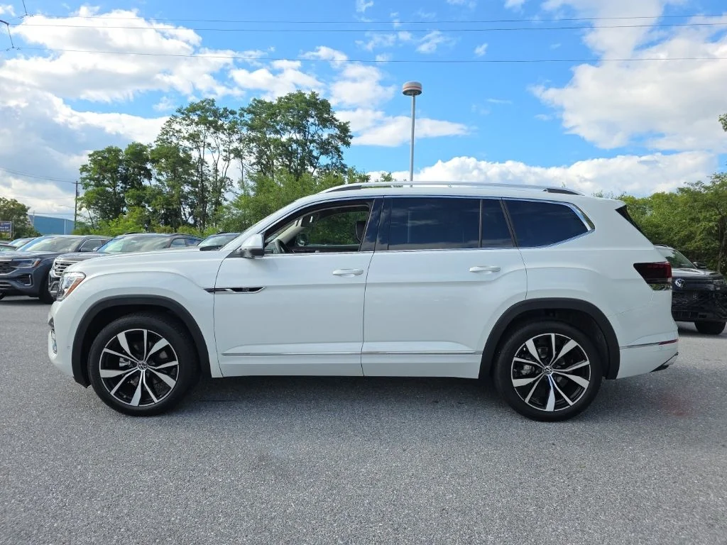 2026 Volkswagen Atlas SEL Premium R-Line - Photo 8