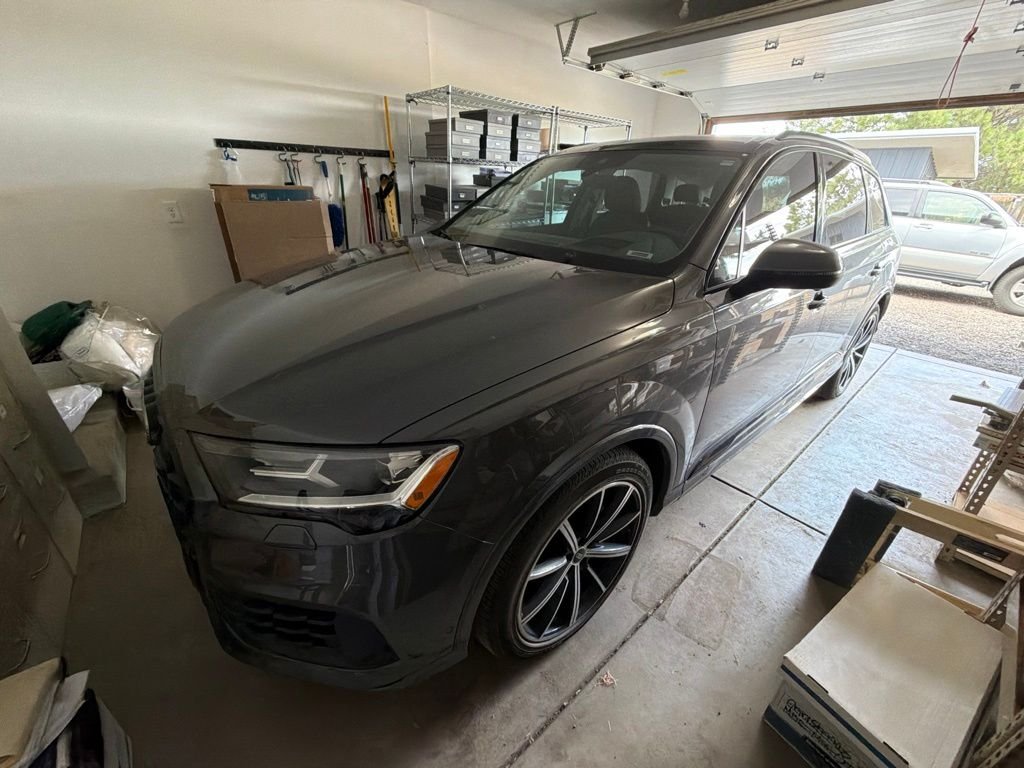Used 2022 Gray Audi 55 Prestige image 1