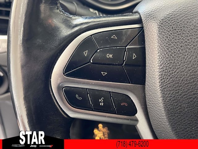 Used 2019 Granite Crystal Metallic Clearcoat Jeep Limited image 23