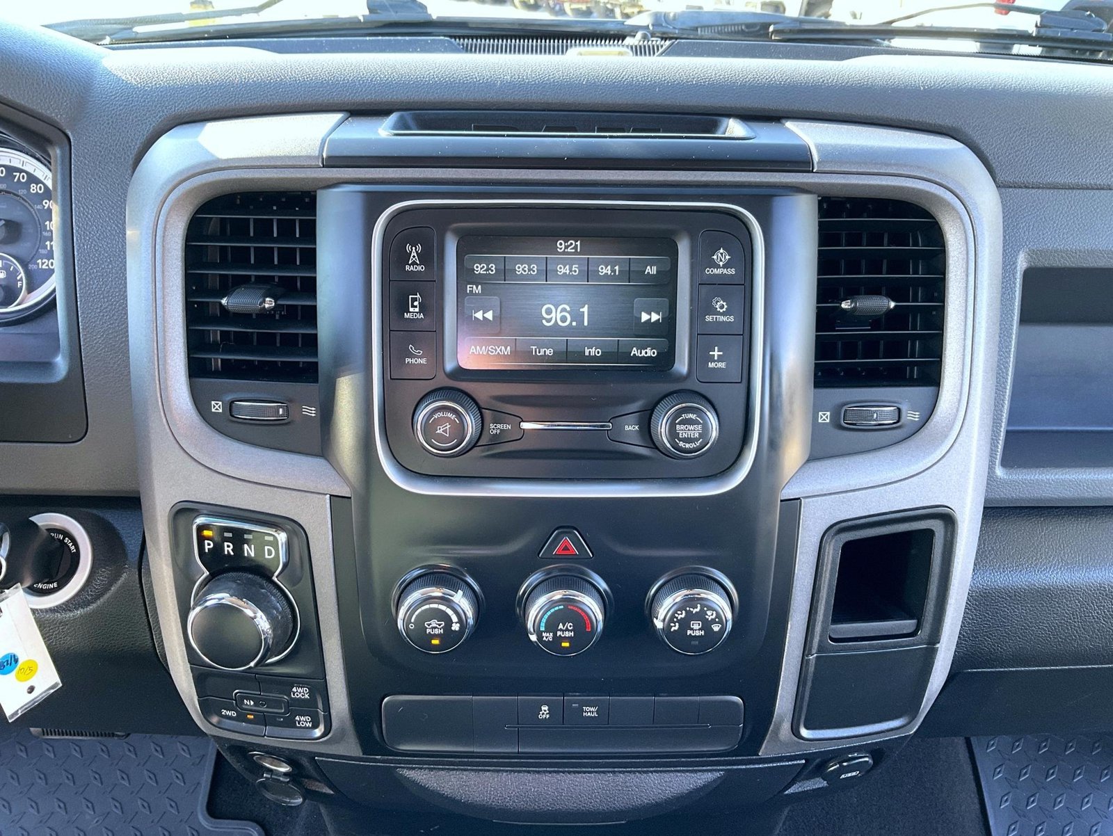 Used 2015 Gray Ram Express image 14