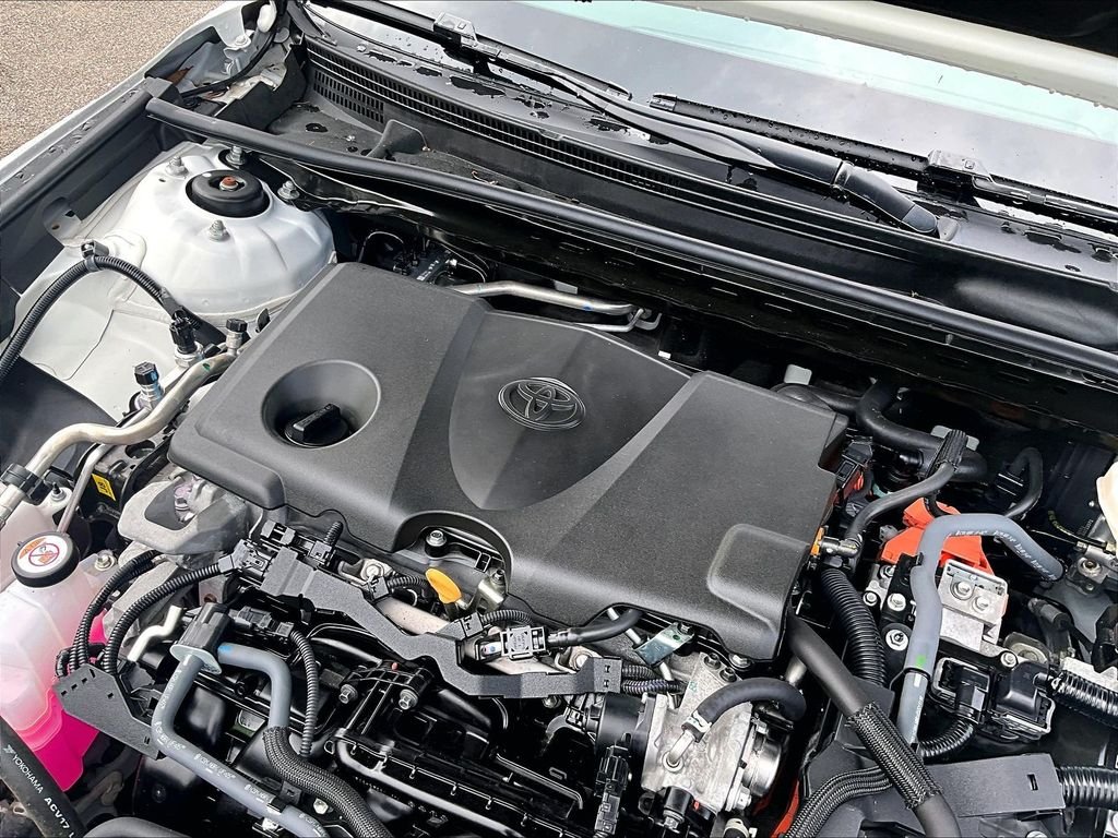 Used 2025 White Toyota SE image 33