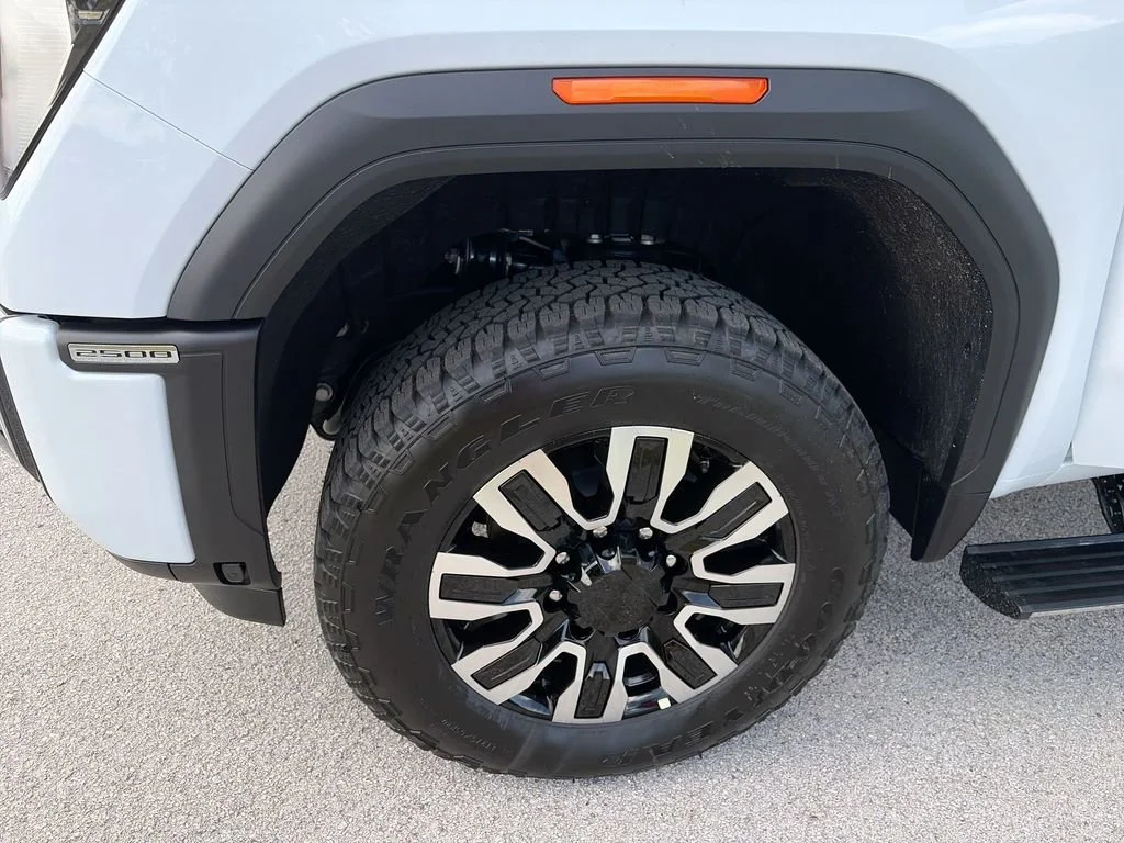2026 GMC Sierra 2500HD Denali Ultimate - Photo 39